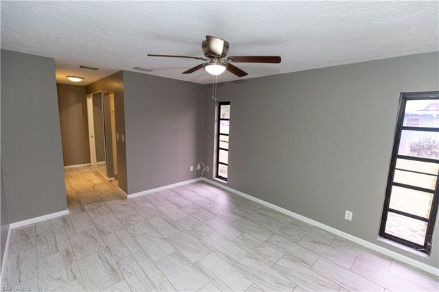 25572 Fenner CIR, Bonita Springs, FL 34135