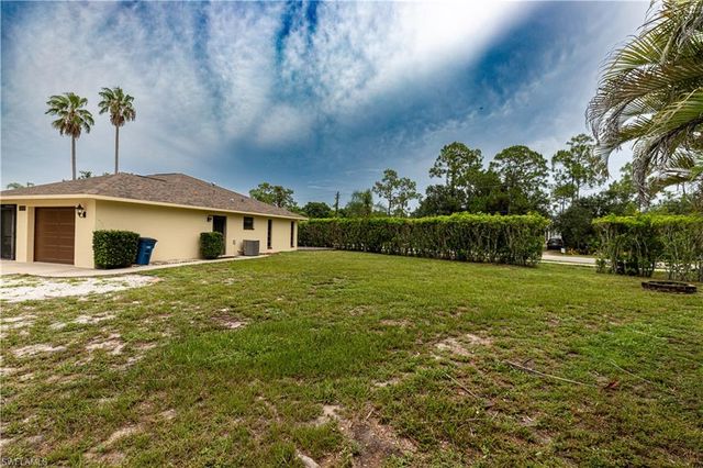 25572 Fenner CIR, Bonita Springs, FL 34135