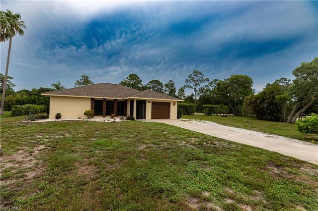 25572 Fenner CIR, Bonita Springs, FL 34135
