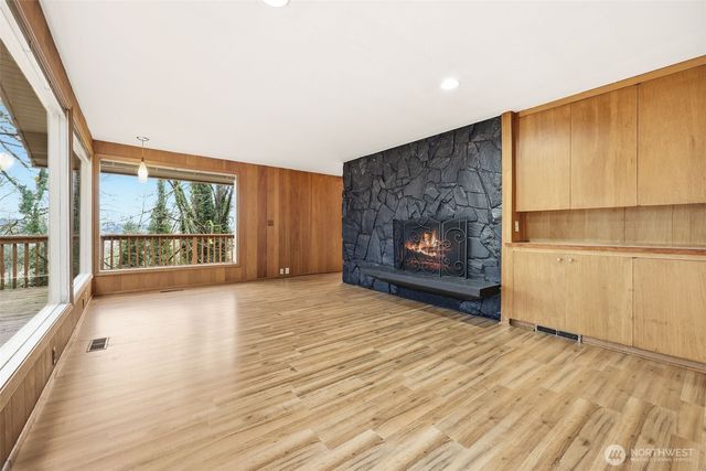 7210 NE 162nd Street, Kenmore, WA 98028