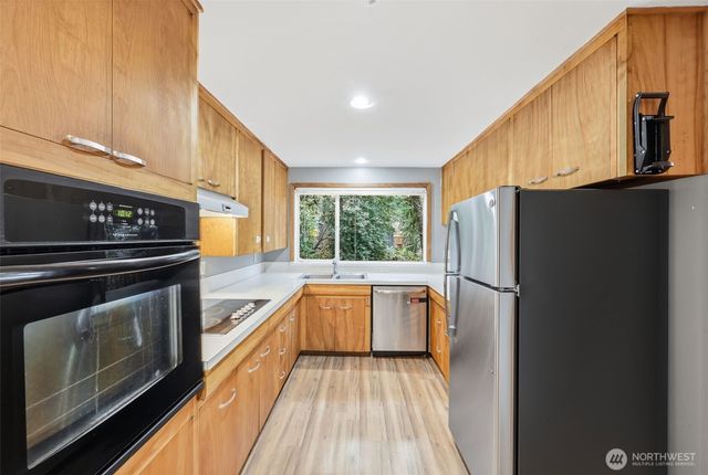 7210 NE 162nd Street, Kenmore, WA 98028