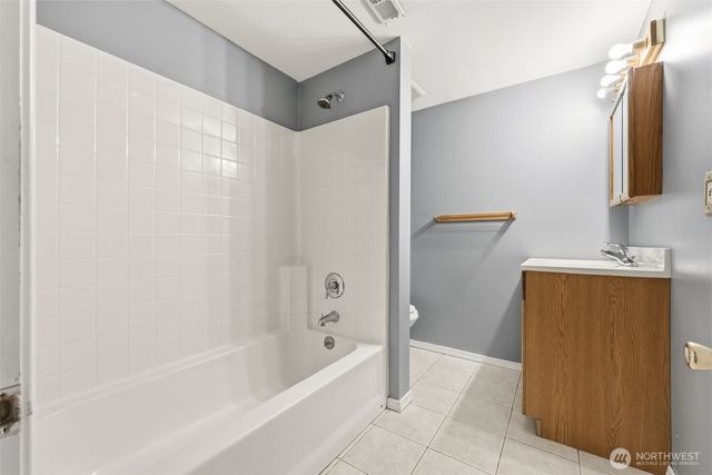 7210 NE 162nd Street, Kenmore, WA 98028