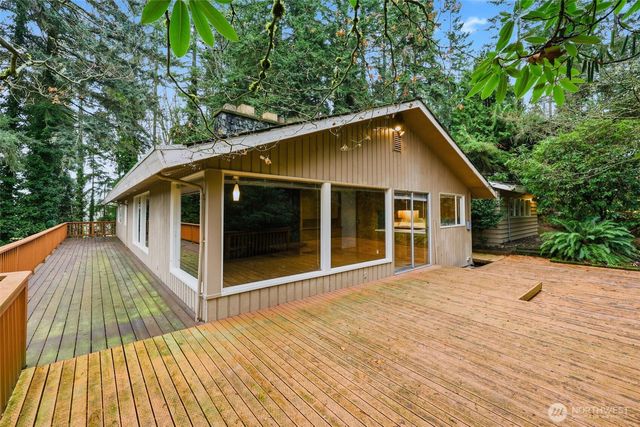 7210 NE 162nd Street, Kenmore, WA 98028