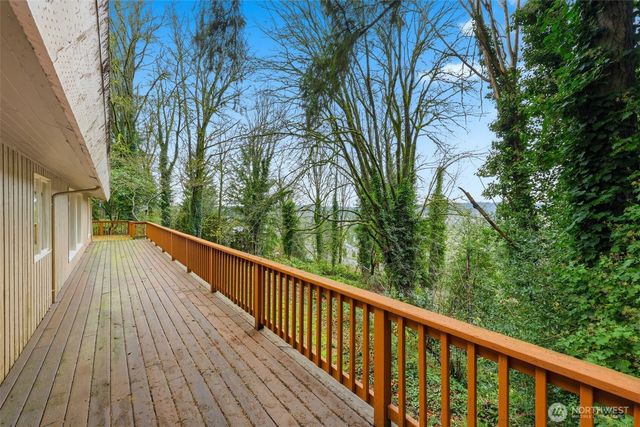 7210 NE 162nd Street, Kenmore, WA 98028