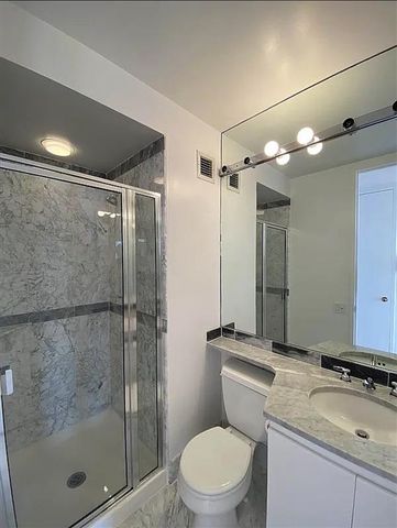 500 W 43rd St Apt 26B, New York City, NY 10036