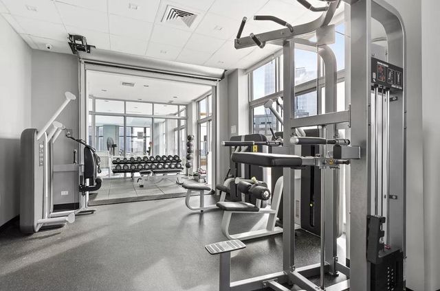 500 W 43rd St Apt 26B, New York City, NY 10036