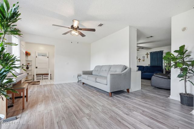 7801 Deerfield Lane, Panama City, FL 32404