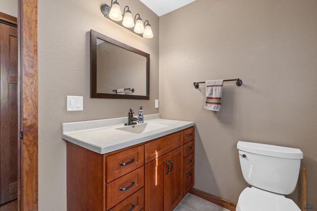 7904 OKPEALUK, Rapid City, SD 57702