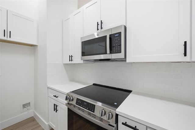 2230 Arbor Creek Drive, Carrollton, TX 75010