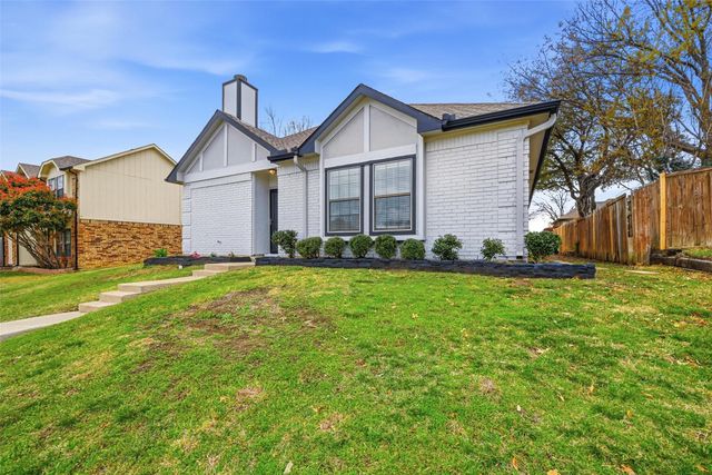 2230 Arbor Creek Drive, Carrollton, TX 75010