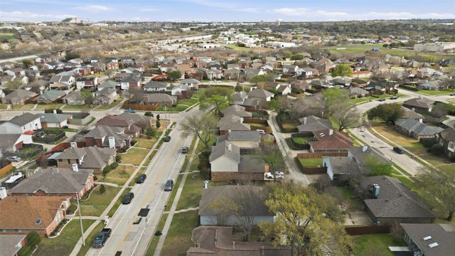 2230 Arbor Creek Drive, Carrollton, TX 75010