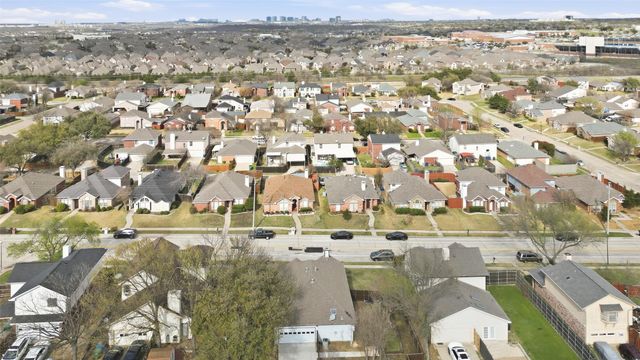 2230 Arbor Creek Drive, Carrollton, TX 75010