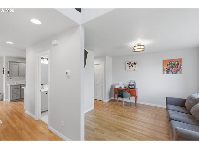 2925 DOAKS FERRY Rd Nw, Salem, OR 97304