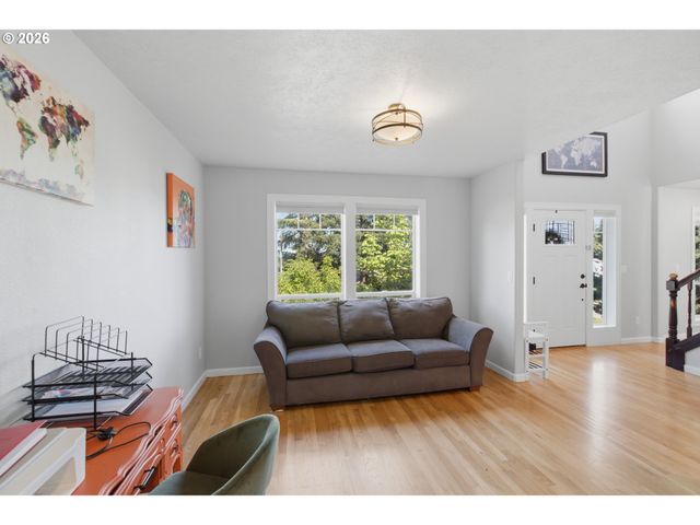 2925 DOAKS FERRY Rd Nw, Salem, OR 97304