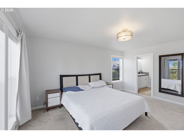 2925 DOAKS FERRY Rd Nw, Salem, OR 97304