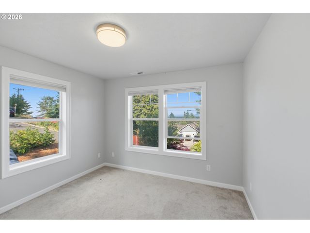 2925 DOAKS FERRY Rd Nw, Salem, OR 97304