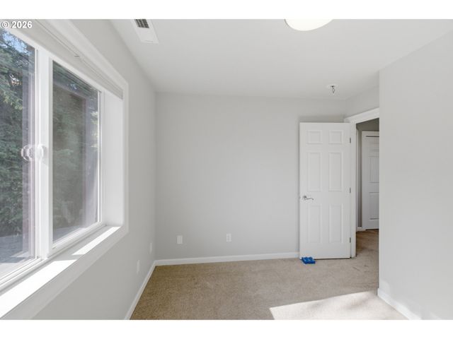 2925 DOAKS FERRY Rd Nw, Salem, OR 97304