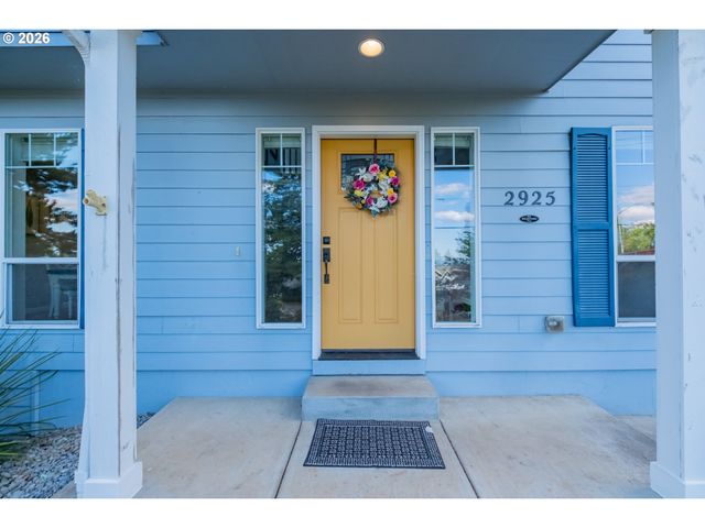 2925 DOAKS FERRY Rd Nw, Salem, OR 97304