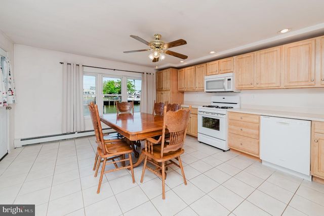 107 E DORY DR, Tuckerton, NJ 08087