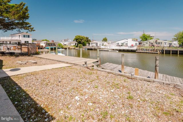 107 E DORY DR, Tuckerton, NJ 08087