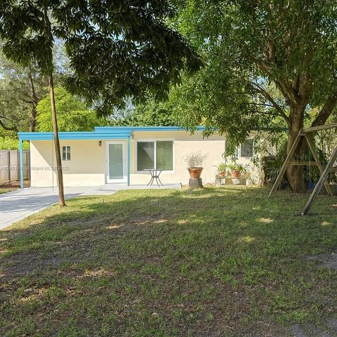 6317 Cleveland St, Hollywood, FL 33024