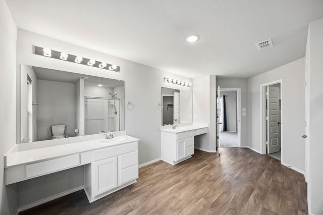 1305 Benwick Drive, Van Alstyne, TX 75495