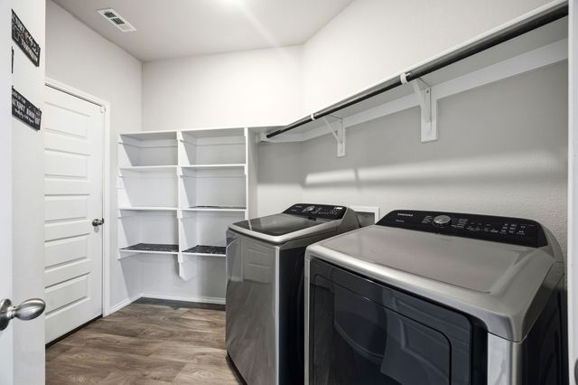 1305 Benwick Drive, Van Alstyne, TX 75495