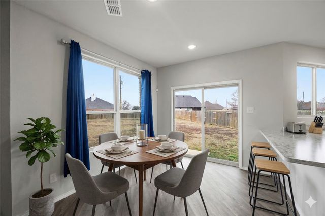 1305 Benwick Drive, Van Alstyne, TX 75495