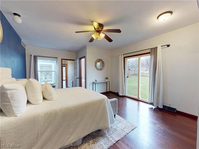 162 S Leavitt Road, Amherst, OH 44001