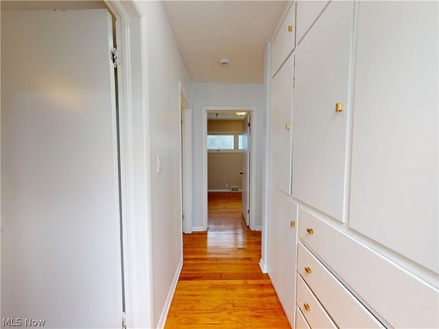 162 S Leavitt Road, Amherst, OH 44001