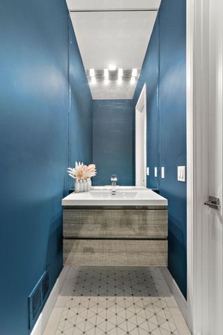 504 UNDERCLIFF AVE, Edgewater, NJ 07020