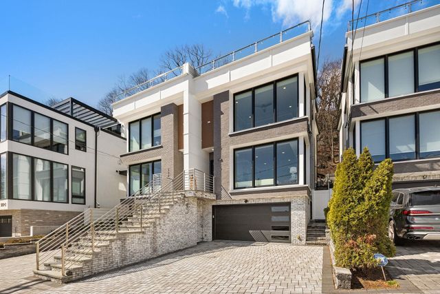 504 UNDERCLIFF AVE, Edgewater, NJ 07020