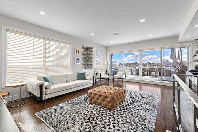 504 UNDERCLIFF AVE, Edgewater, NJ 07020