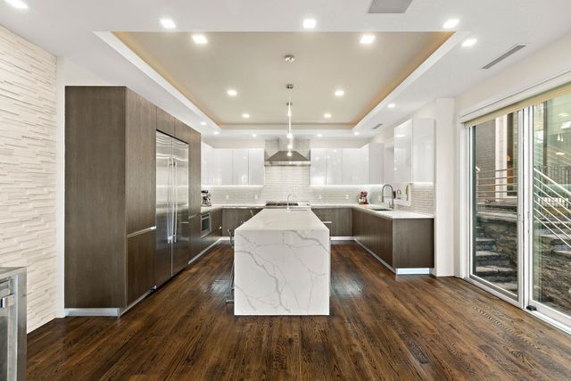 504 UNDERCLIFF AVE, Edgewater, NJ 07020