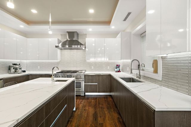 504 UNDERCLIFF AVE, Edgewater, NJ 07020