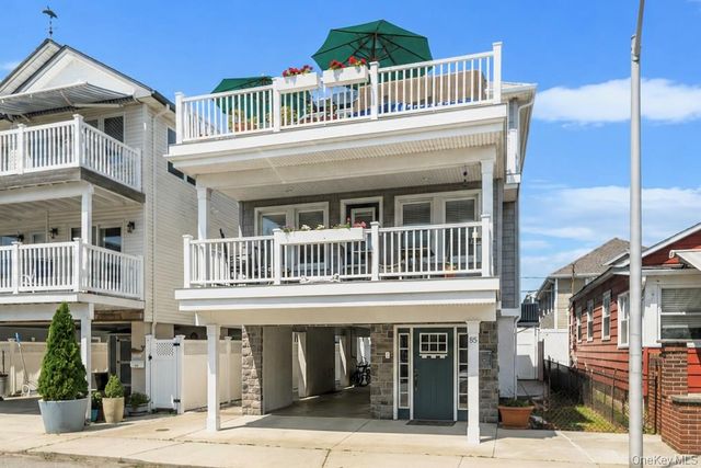 85 Delaware Avenue, Long Beach, NY 11561