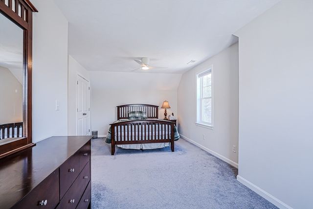 2 Walter G Wiede St 1, Chelmsford, MA 01863