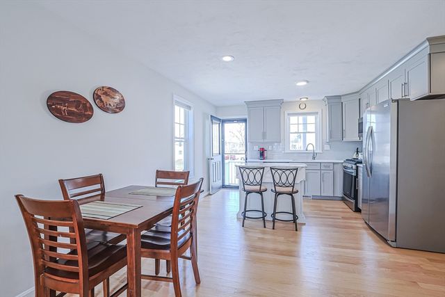 2 Walter G Wiede St 1, Chelmsford, MA 01863