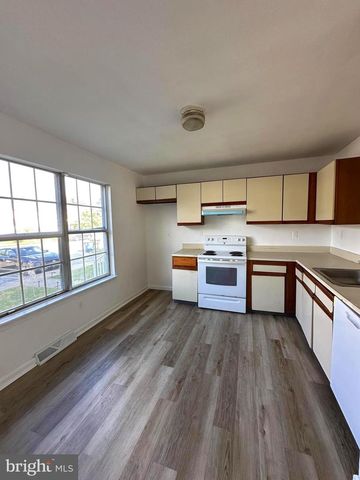 318 STONEBROOK PL, Dover, DE 19904