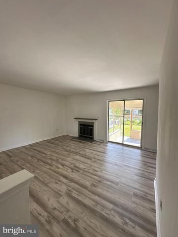 318 STONEBROOK PL, Dover, DE 19904