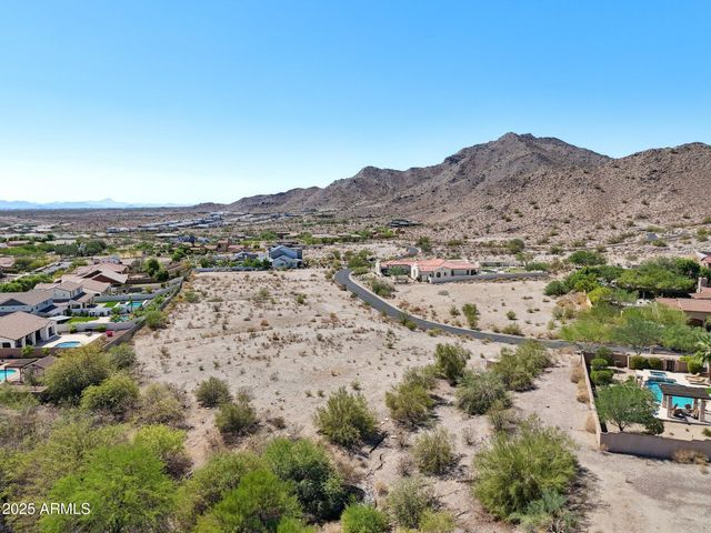 21009 W MOUNTAIN COVE Place, Buckeye, AZ 85396