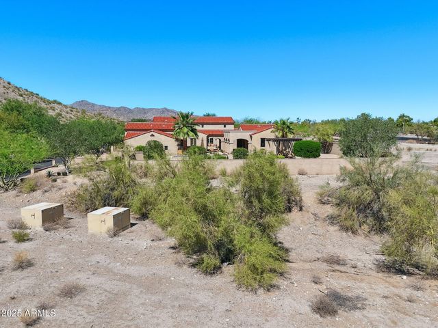 21009 W MOUNTAIN COVE Place, Buckeye, AZ 85396