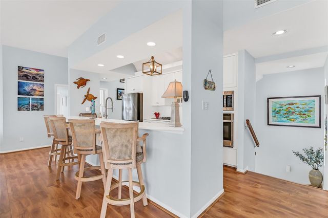 13339 Binnacle Way, Galveston, TX 77554