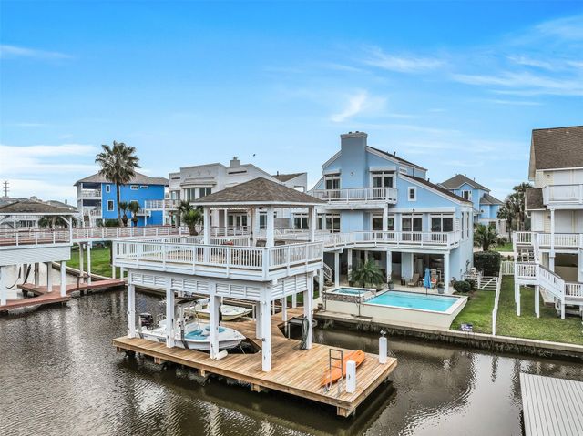 13339 Binnacle Way, Galveston, TX 77554