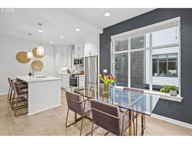 65 Ne 58TH Ave, Portland, OR 97213