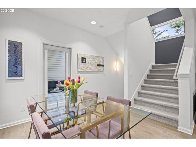 65 Ne 58TH Ave, Portland, OR 97213