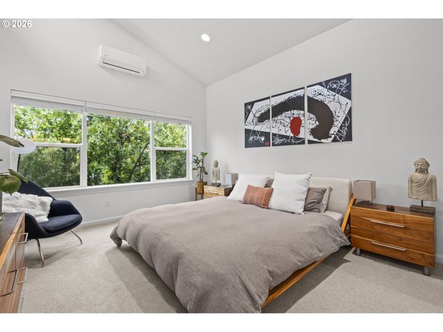 65 Ne 58TH Ave, Portland, OR 97213