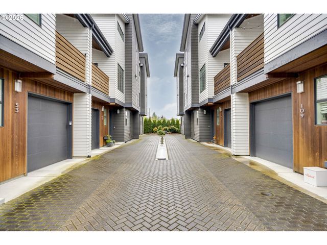 65 Ne 58TH Ave, Portland, OR 97213