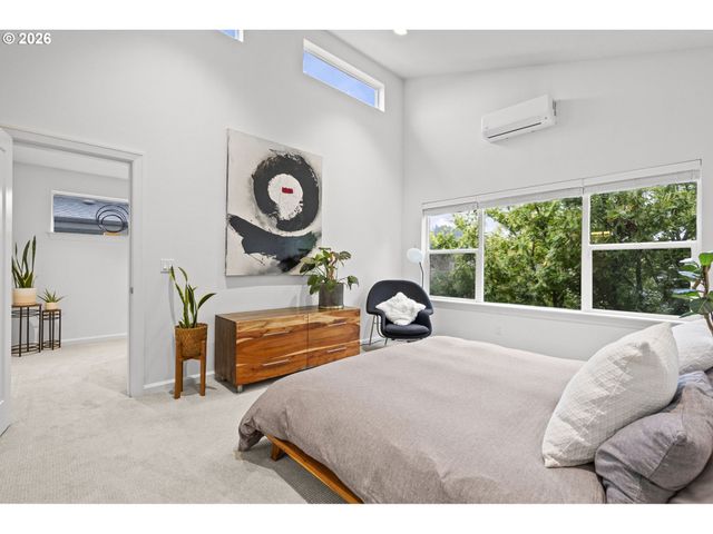 65 Ne 58TH Ave, Portland, OR 97213