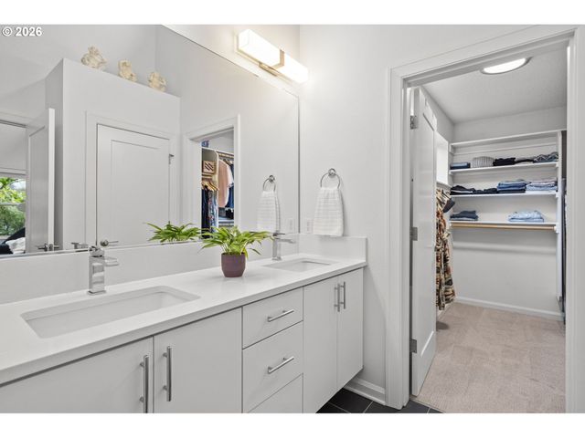 65 Ne 58TH Ave, Portland, OR 97213